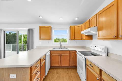 203 Peachtree Avenue, Marathon FL - photo 18 of 48