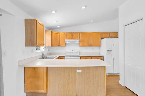 203 Peachtree Avenue, Marathon FL - photo 19 of 48