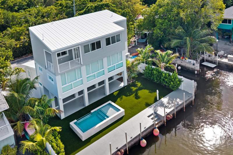4 bedroom Single Family Residence at 8 Poisonwood Road, Rock Harbor Yacht Ha (97.0), Key Largo — photo 4