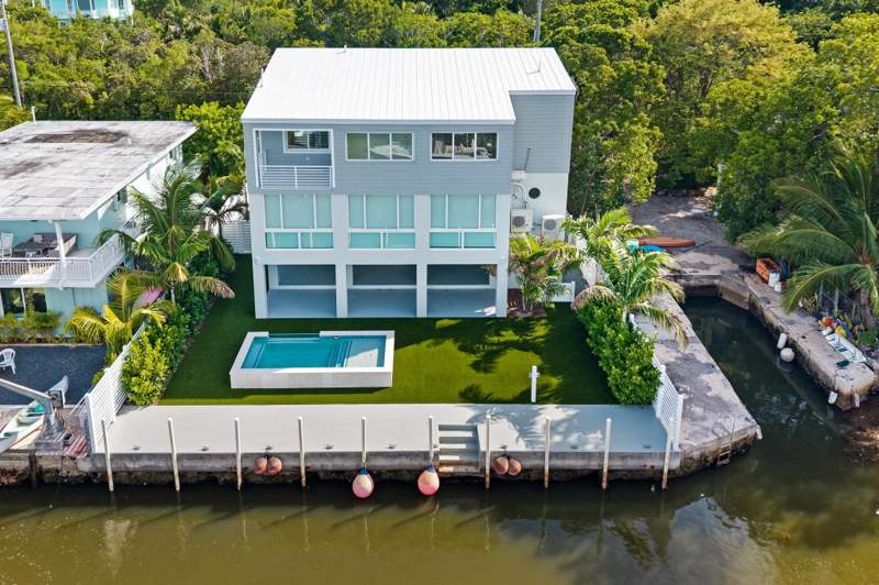 4 bedroom Single Family Residence at 8 Poisonwood Road, Rock Harbor Yacht Ha (97.0), Key Largo — photo 3