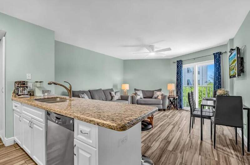 2 bedroom Condominium at 500 Burton Drive #2202, Ocean Pointe (92.5), Key Largo — photo 5