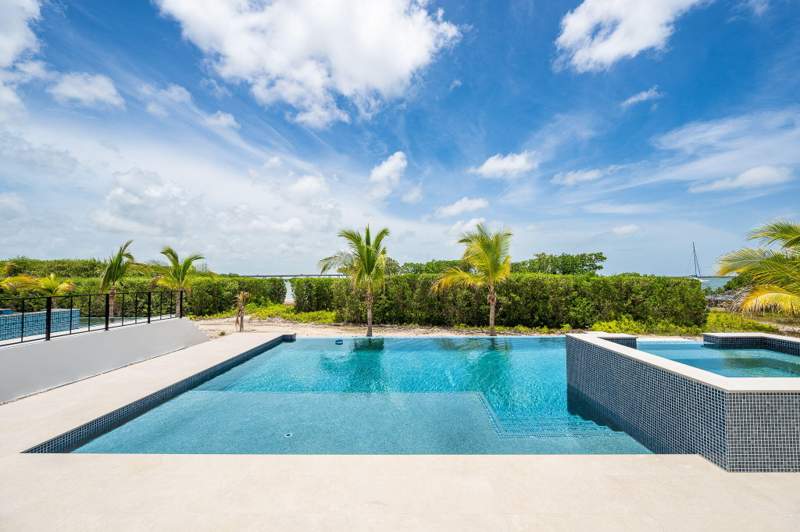 5 bedroom Single Family Residence at 231 E Shore Drive #4, Summerland Estates (25.0), Summerland Key — photo 3
