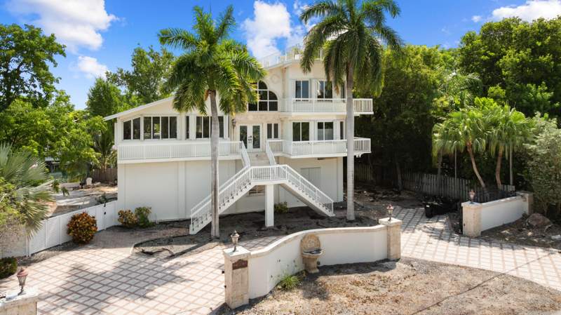 4 bedroom Single Family Residence at 168 Indian Mound Trail, Indian Waterways (89.0), Plantation Key — photo 4