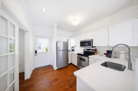 7044 Harbor Village Drive, Duck Key FL - photo 10 of 50