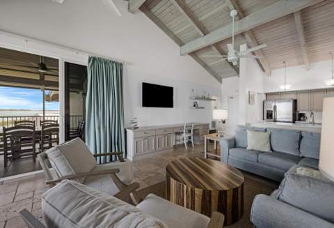 4402 Marina Villa Drive, Duck Key FL - photo 19 of 54