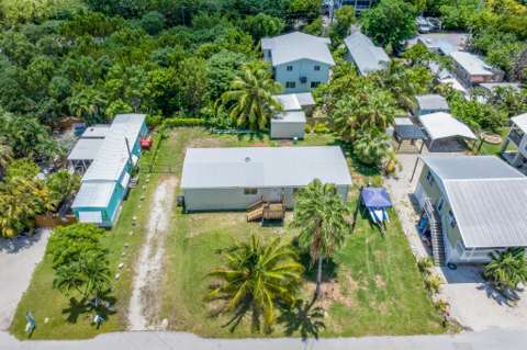 31368 Avenue E, home for sale in Big Pine Key 33043