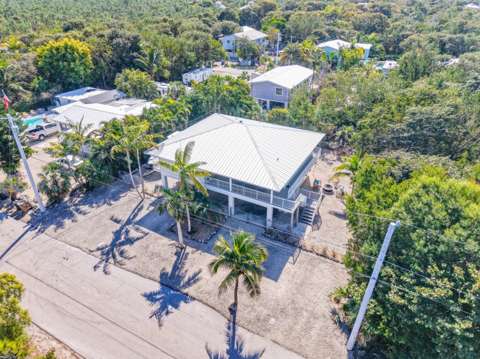 29160 Primrose Lane, home for sale in Big Pine Key 33043