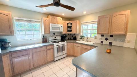 29160 Primrose Lane, Big Pine Key FL - photo 8 of 37