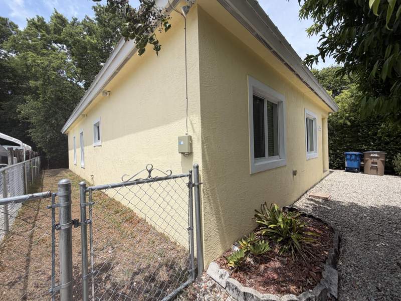 3 bedroom Single Family Residence at 635 Cabrera Street, S Creek Village (103.0), Key Largo — photo 2