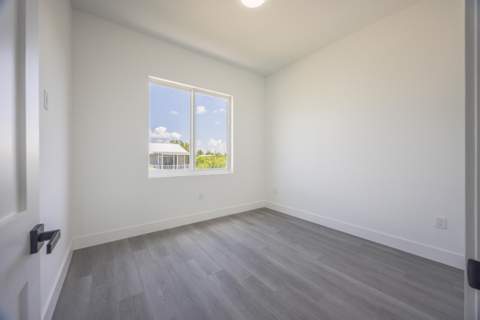 281 Pelican Lane, Big Pine Key FL - photo 20 of 43