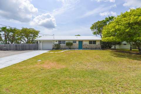 1817 Watson Boulevard, home for sale in Big Pine Key 33043
