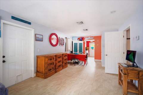 30354 Palm Drive, Big Pine Key FL - photo 10 of 33