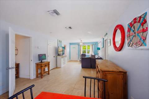 30354 Palm Drive, Big Pine Key FL - photo 13 of 33
