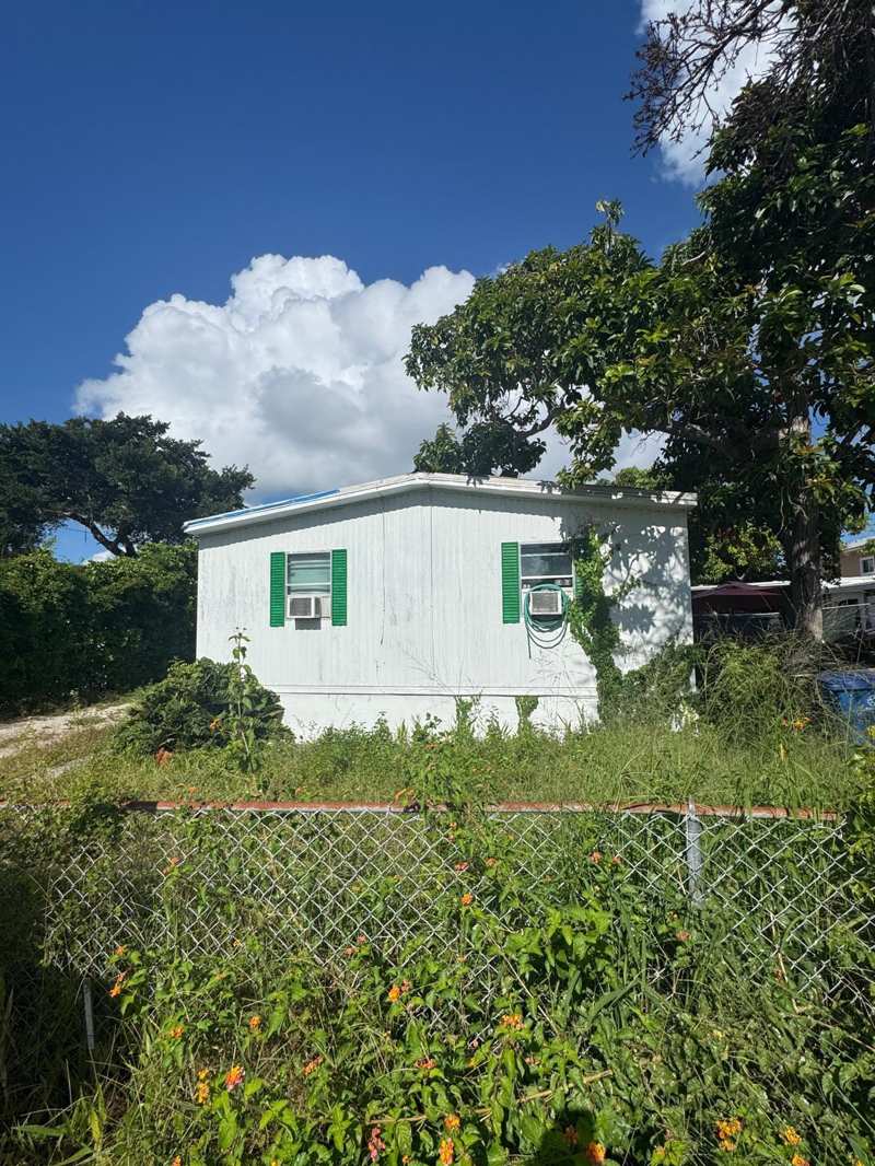 3 bedroom Mobile Home at 13 Judy Place, Largo Gardens (102.0), Key Largo — photo 1
