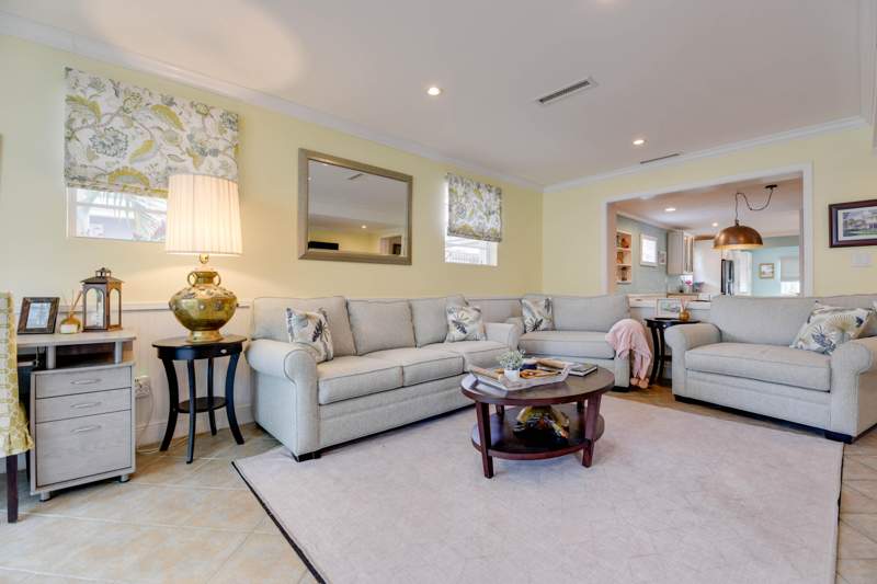 3 bedroom Single Family Residence at 12 Bamboo Terrace, Key Haven 5th Add (5.0), Key Haven — photo 4