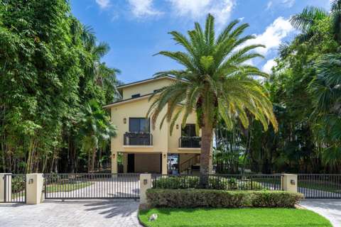 40 N Bounty Lane, luxury home for sale in Key Largo