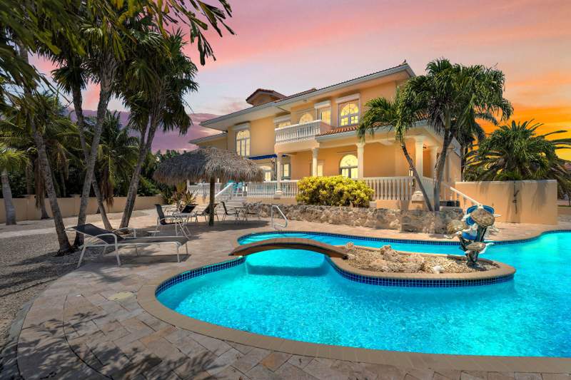 4 bedroom Single Family Residence at 121 Calle Ensueno, Sombrero Isle (49.5), Marathon — photo 2
