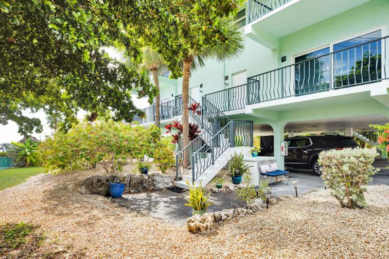 2 bedroom Townhouse at 12690 Overseas Highway #Apt 34, Gulfpointe (53.5), Marathon — photo 2
