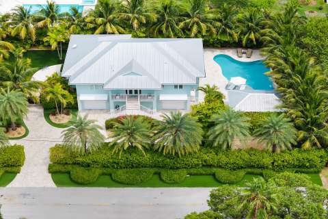 122 S Bahama Drive, home for sale in Duck Key 33050