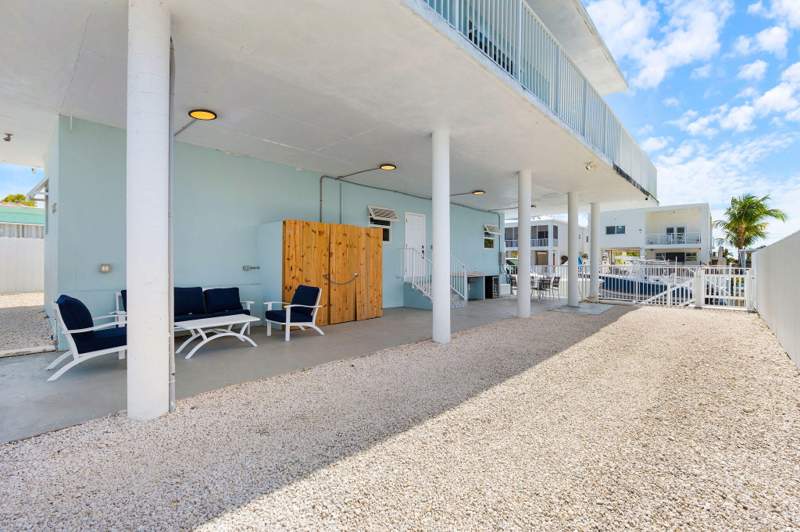 3 bedroom Single Family Residence at 1007 Hialeah Lane, Cross Key Waterways (103.0), Key Largo — photo 5