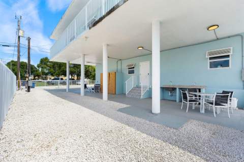 1007 Hialeah Lane, Key Largo FL - photo 8 of 56