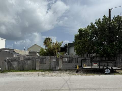 32C 10Th Avenue, Stock Island FL - photo 6 of 7