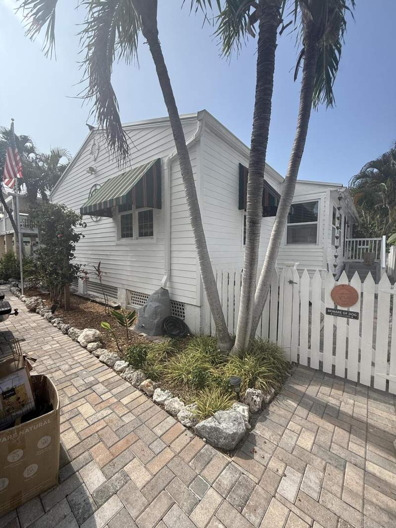 4 bedroom Duplex at 331 Ave F, Johnsonville (9.0), Big Coppitt — photo 2