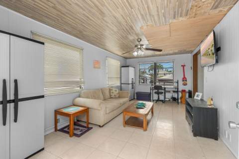 647 82nd Street Ocean Street, Marathon FL - photo 11 of 24
