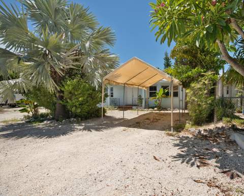 207 Hibiscus Street, Plantation Key FL - photo 8 of 42