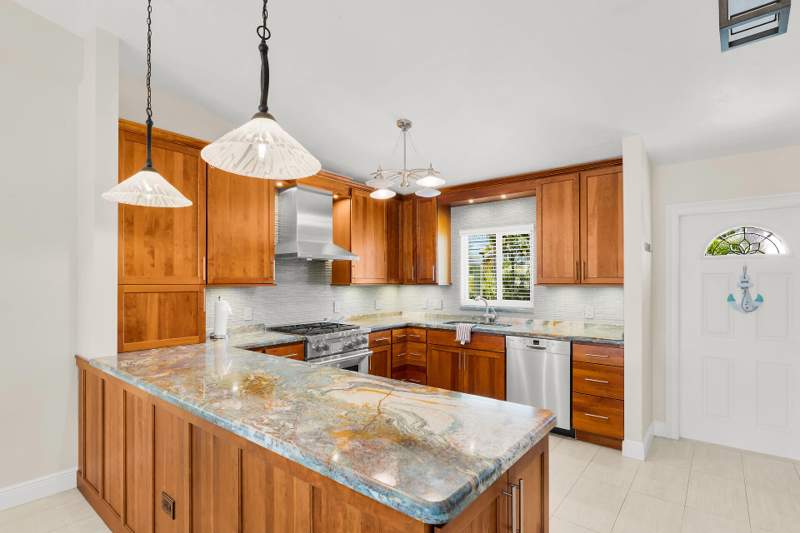 3 bedroom Single Family Residence at 155 Plantation Avenue, Plant Key Colony (90.0), Plantation Key — photo 3