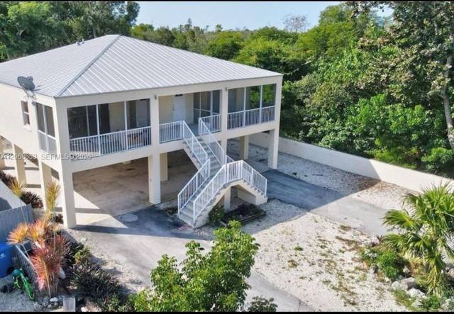 187 & 189 Casa Court Drive