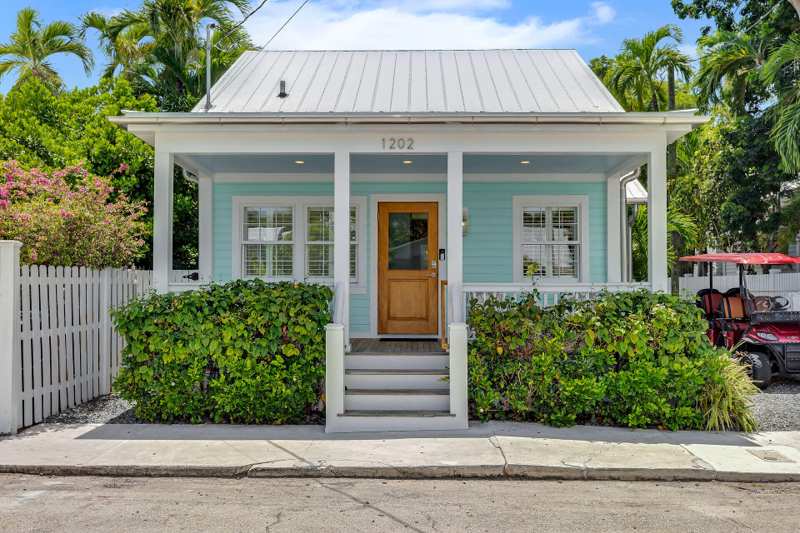 4 bedroom Single Family Residence at 1202 Royal Street, Investment Co Sub (1.0), Key West — photo 1