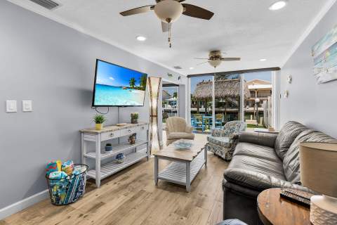 370 11Th Street, Key Colony FL - photo 10 of 42