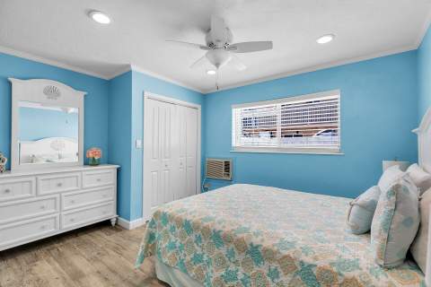 370 11Th Street, Key Colony FL - photo 12 of 42