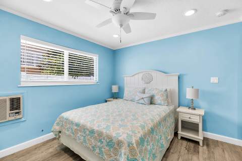 370 11Th Street, Key Colony FL - photo 13 of 42