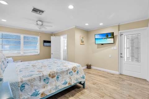 370 11Th Street, Key Colony FL - photo 21 of 42