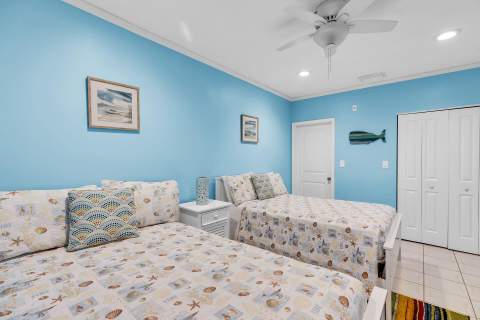 370 11Th Street, Key Colony FL - photo 16 of 42