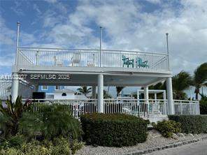 2 bedroom Mobile Home at 325 Calusa Street ## 58, Calusa Campground (101.5), Key Largo — photo 5