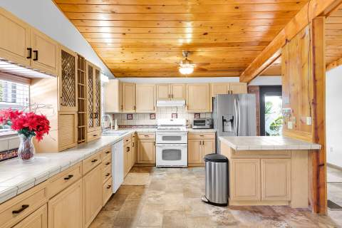 895 Ellen Drive, Key Largo FL - photo 6 of 35