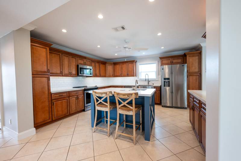 4 bedroom Single Family Residence at 211 Shore Avenue, Coppitt Sub Amd (10.0), Big Coppitt — photo 4