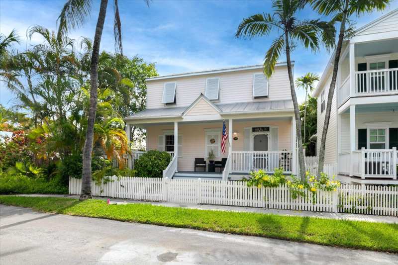 2 bedroom Single Family Residence at 210 Golf Club Drive, Key West Golf Club Dev (4.0), Key West — photo 1