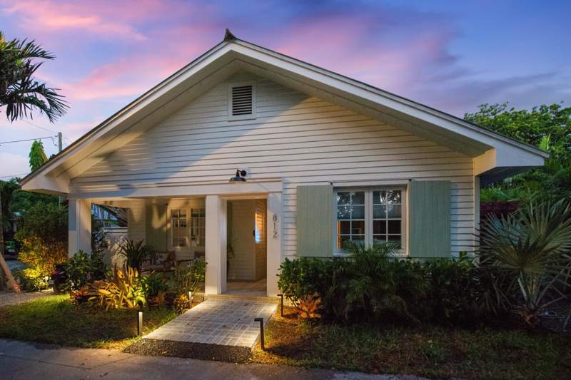3 bedroom Single Family Residence at 812 Carsten Lane, Old Town - Unrecord (1.0), Key West — photo 2