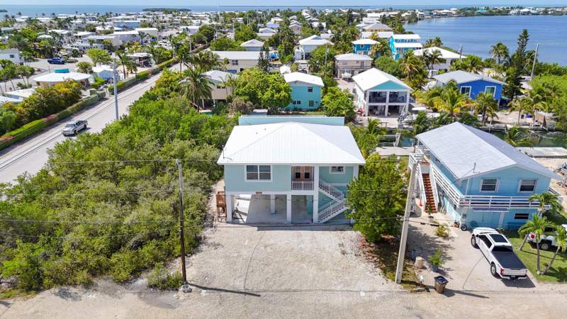 3 bedroom Single Family Residence at 22970 Gasparilla Lane, Cutthroat Harbor Est (23.0), Cudjoe Key — photo 5