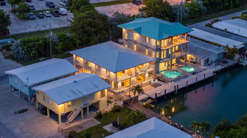 3 bedroom Half Duplex at 51 Coral Lane, Key Colony Beach Botel (53.5), Key Colony — photo 1