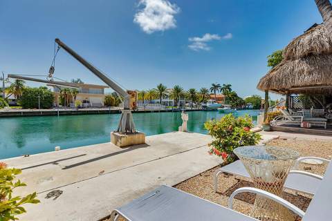 364 E Seaview Drive, Duck Key FL - photo 8 of 55
