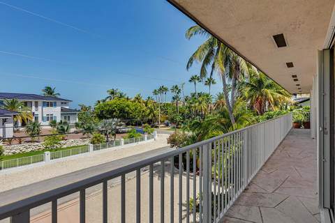 364 E Seaview Drive, Duck Key FL - photo 11 of 55