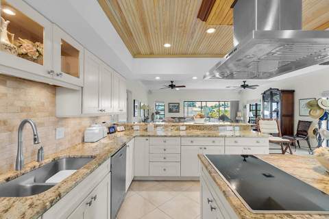 364 E Seaview Drive, Duck Key FL - photo 21 of 55