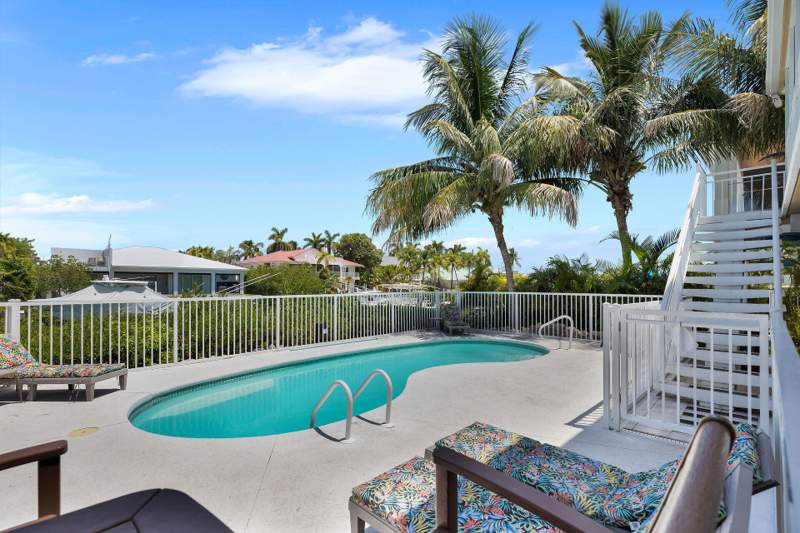 3 bedroom Single Family Residence at 280 14th Street, Coury Sub (53.5), Key Colony — photo 4
