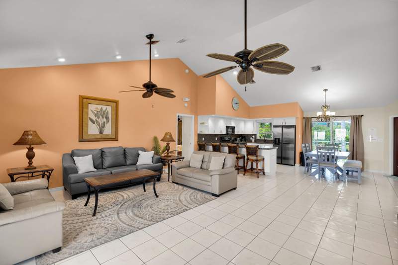 3 bedroom Single Family Residence at 280 14th Street, Coury Sub (53.5), Key Colony — photo 5