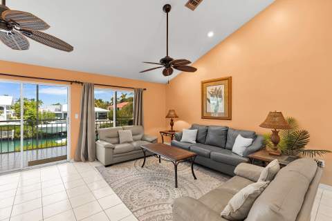 280 14th Street, Key Colony FL - photo 12 of 59